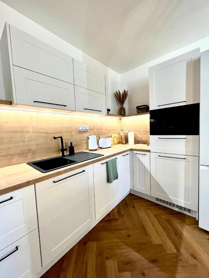 Apartman Elen Nove Mesto nad Metuji Ngoại thất bức ảnh