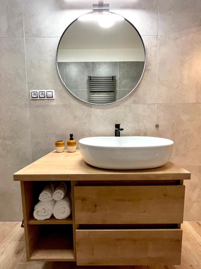 Apartman Elen Nove Mesto nad Metuji Ngoại thất bức ảnh