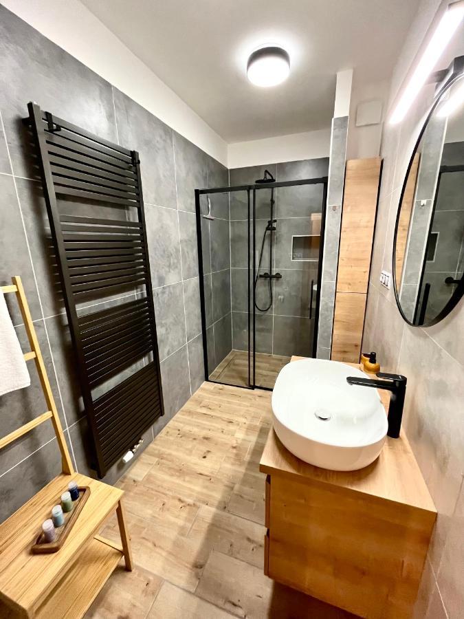 Apartman Elen Nove Mesto nad Metuji Ngoại thất bức ảnh