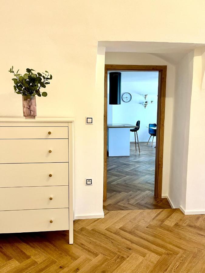 Apartman Elen Nove Mesto nad Metuji Ngoại thất bức ảnh